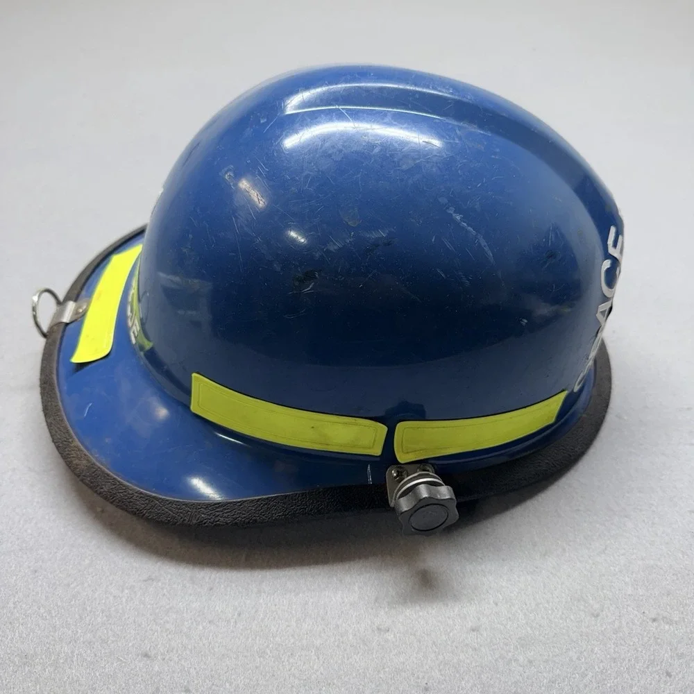 Bullard R721 Firefighter Lieutenant Helmet - Grace Fire Dept - Collectible